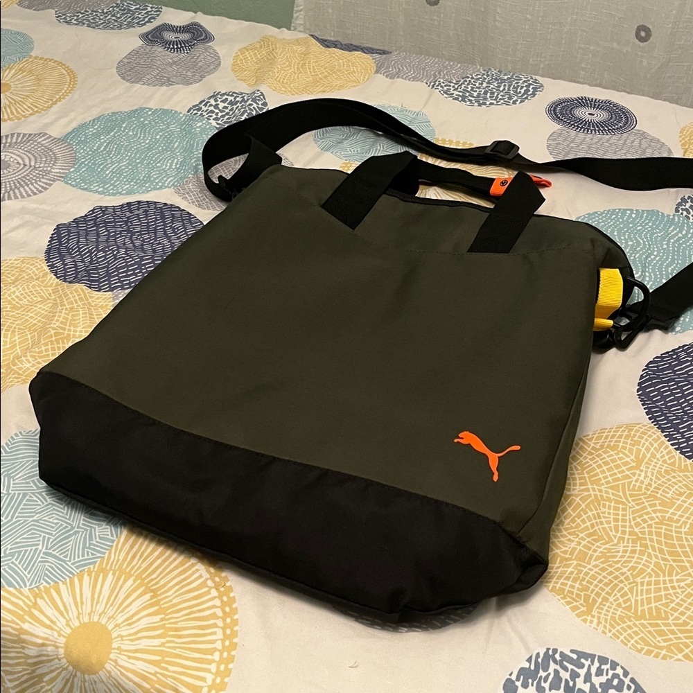 Puma Men's Olive and Black Messenger Bag like new - Picture 2 of 11